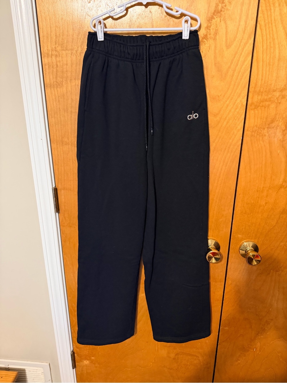 Alo Yoga Straight Leg Accolade Sweatpant